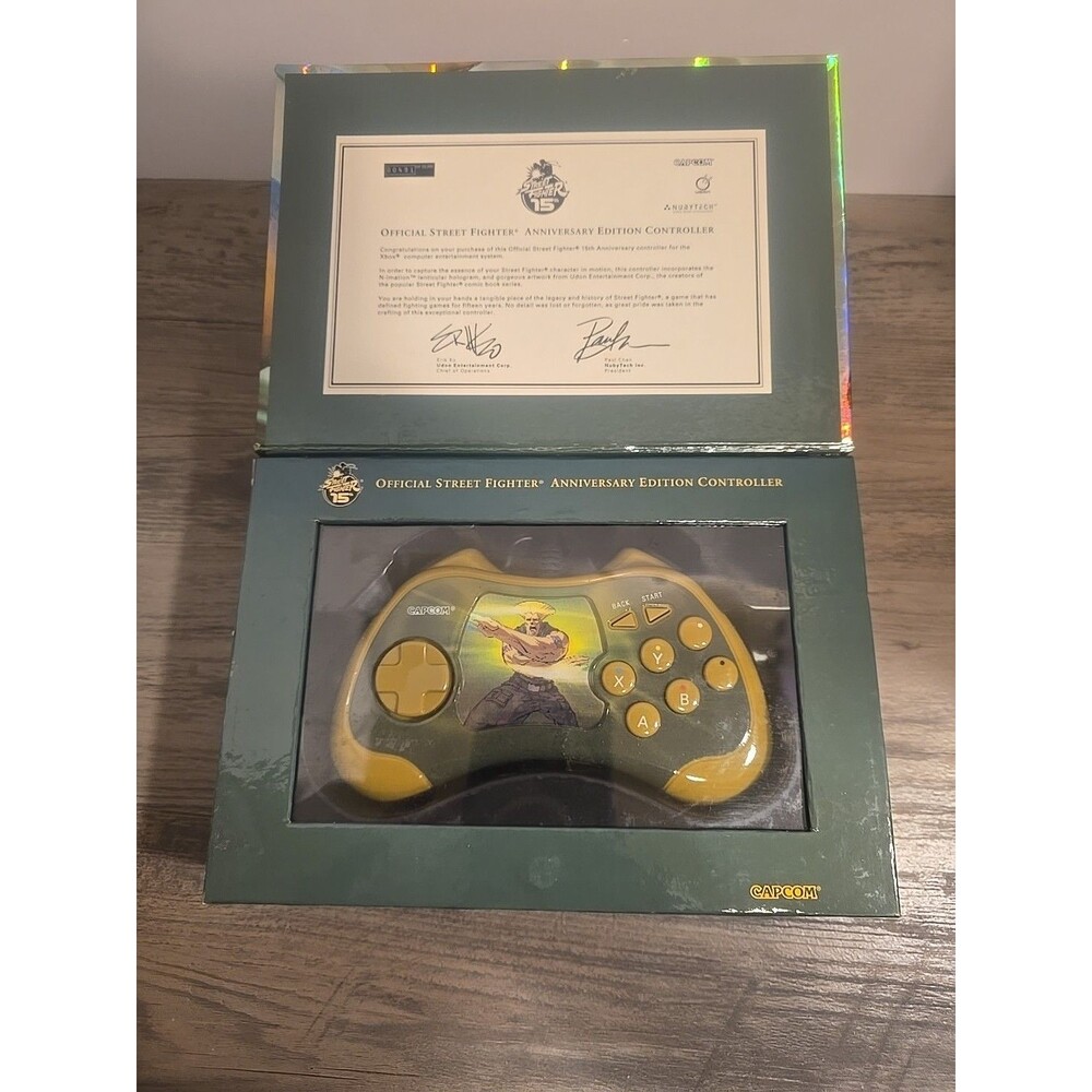 ORIGINAL XBOX Guile Street Fighter 15th Anniversary CONTROLLER  Capcom